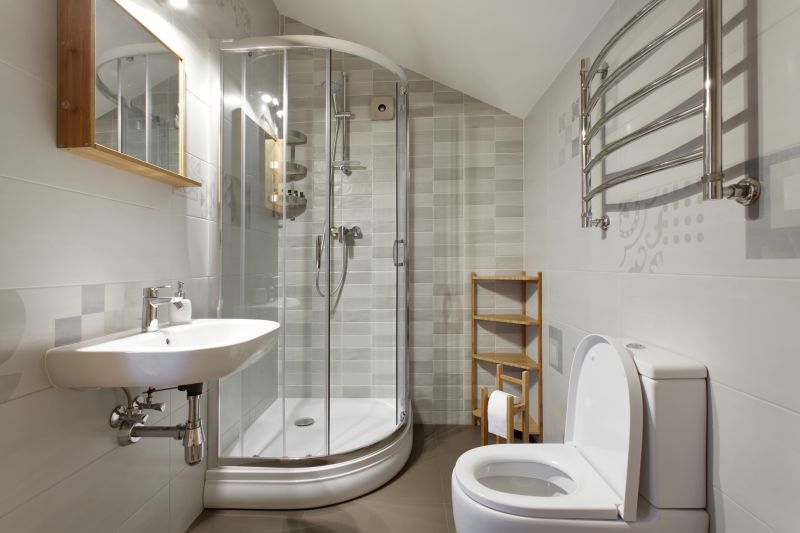 Shower-Tub Combo for Small Bathrooms